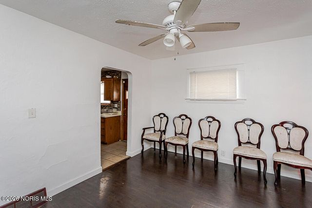 54 E Lake Street, Toledo, OH 43608