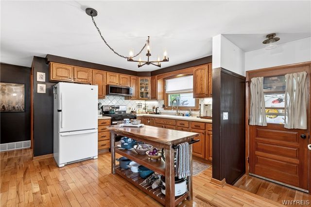 77 Judith Drive, Cheektowaga, NY 14227