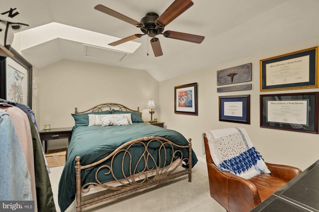 8226 MAPLE RIDGE AVE, Springfield, VA 22153