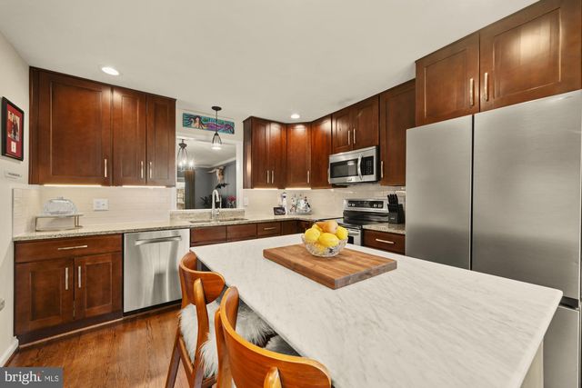 8226 MAPLE RIDGE AVE, Springfield, VA 22153