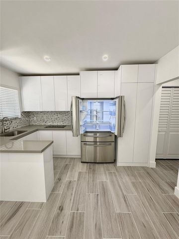 551 SW 57th Ave 1, Miami, FL 33144