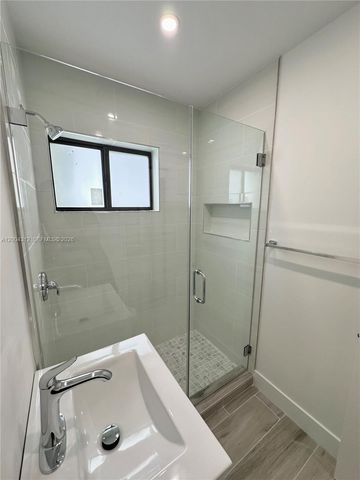 551 SW 57th Ave 1, Miami, FL 33144