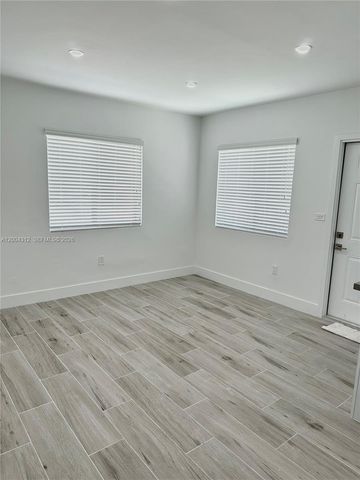 551 SW 57th Ave 1, Miami, FL 33144