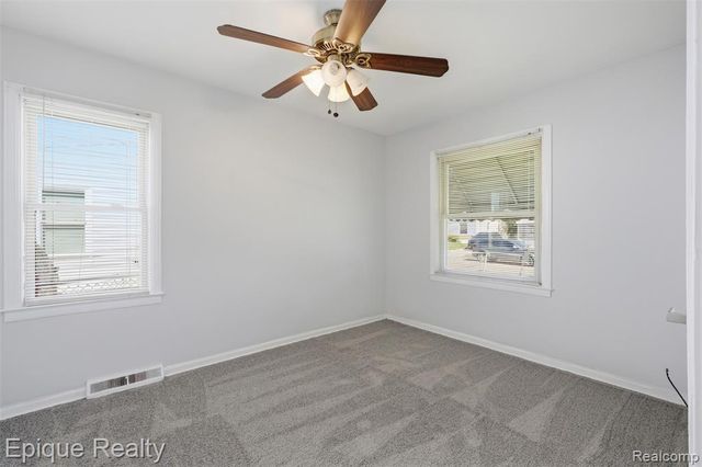 497 Montana Avenue, Pontiac, MI 48341