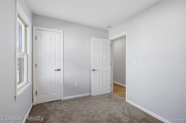 497 Montana Avenue, Pontiac, MI 48341