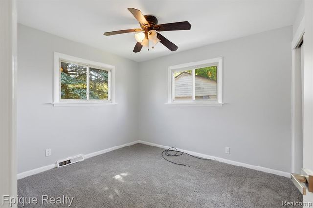 497 Montana Avenue, Pontiac, MI 48341