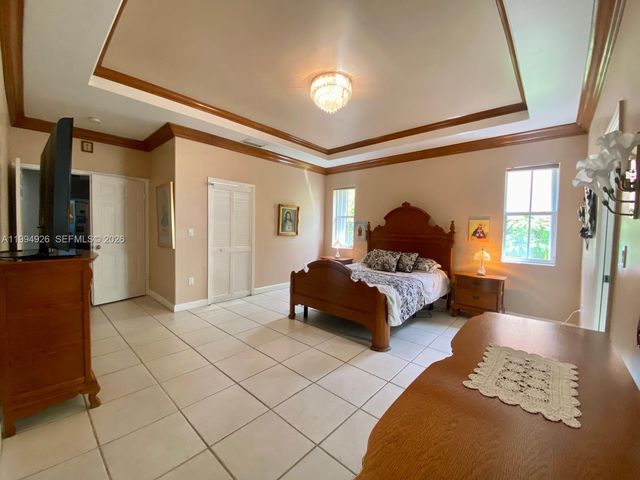 656 NW 129th Pl, Miami, FL 33182