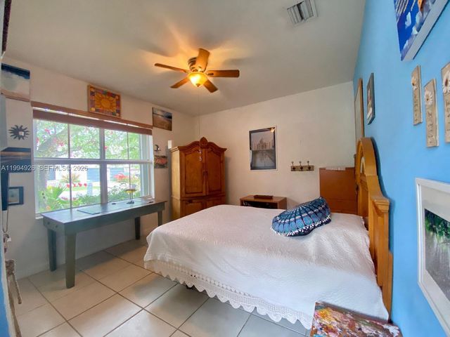 656 NW 129th Pl, Miami, FL 33182