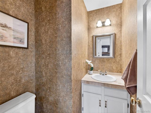 7244 E Briarwood Circle, Centennial, CO 80112