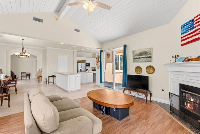 2557 Live Oak Park Rd, Fallbrook, CA 92028
