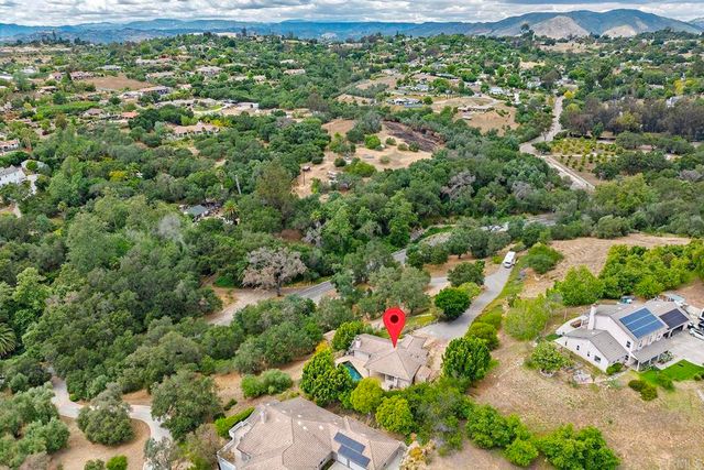 2557 Live Oak Park Rd, Fallbrook, CA 92028