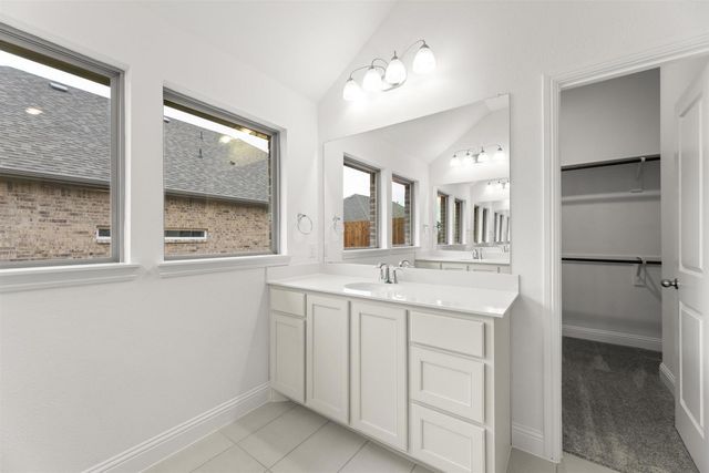 805 Trinity Street, Van Alstyne, TX 75495