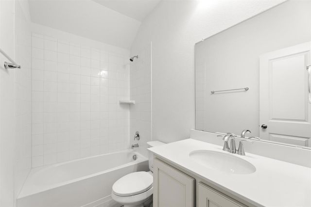 805 Trinity Street, Van Alstyne, TX 75495