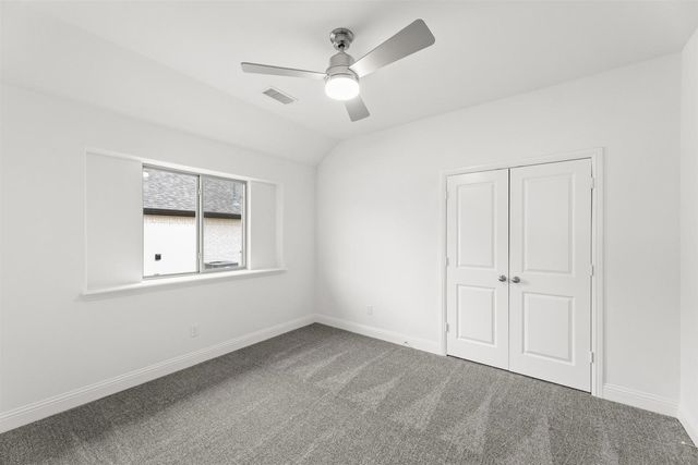 805 Trinity Street, Van Alstyne, TX 75495