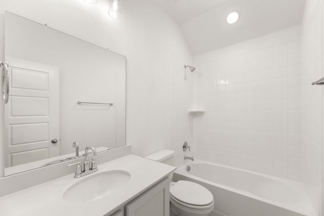 805 Trinity Street, Van Alstyne, TX 75495