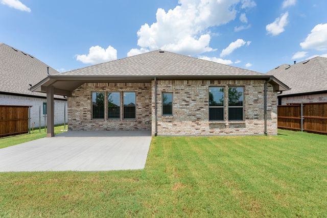 805 Trinity Street, Van Alstyne, TX 75495