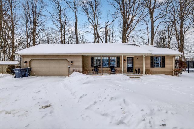 70070 2nd Avenue, South Haven, MI 49090