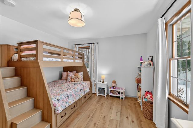 70070 2nd Avenue, South Haven, MI 49090