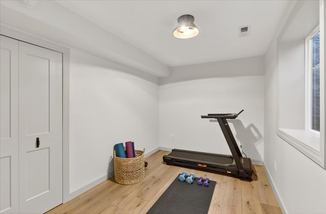 70070 2nd Avenue, South Haven, MI 49090