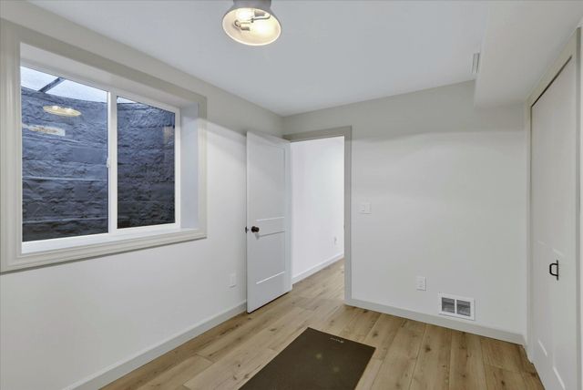 70070 2nd Avenue, South Haven, MI 49090