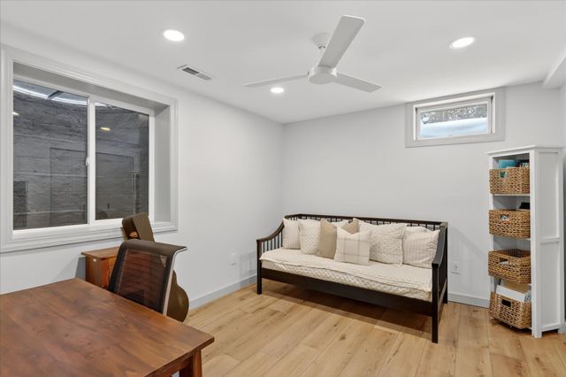 70070 2nd Avenue, South Haven, MI 49090