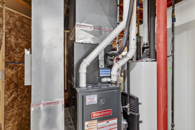 70070 2nd Avenue, South Haven, MI 49090