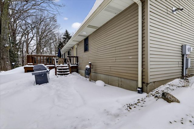 70070 2nd Avenue, South Haven, MI 49090