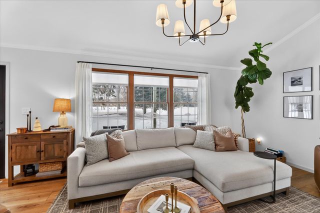 70070 2nd Avenue, South Haven, MI 49090