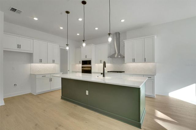 14377 CREST PALM AVENUE, Windermere, FL 34786