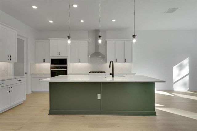 14377 CREST PALM AVENUE, Windermere, FL 34786