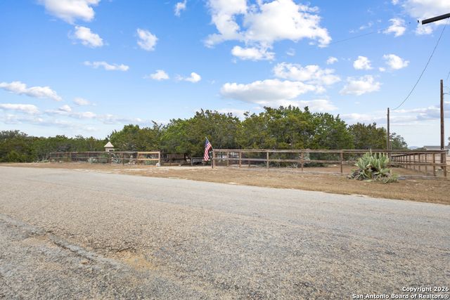 295 PR 1511, Bandera, TX 78003