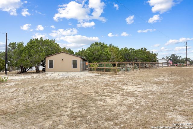 295 PR 1511, Bandera, TX 78003