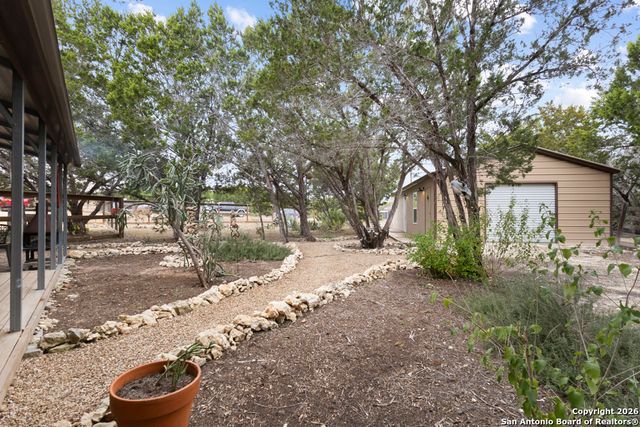 295 PR 1511, Bandera, TX 78003