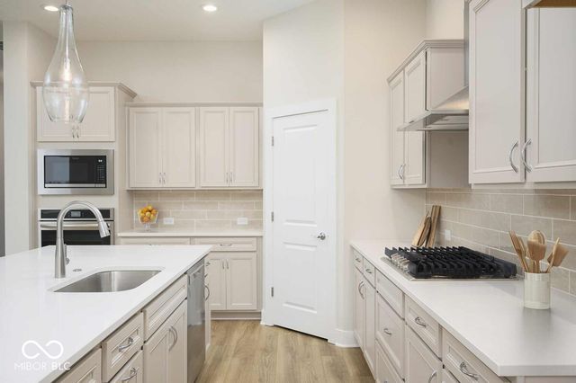 11900 Gray Ghost Way, Fishers, IN 46040