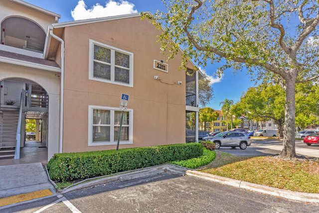 2311 N Congress Avenue 28, Boynton Beach, FL 33426