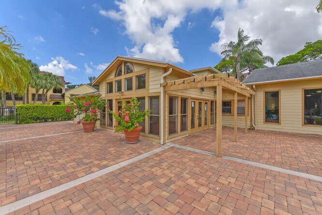 2311 N Congress Avenue 28, Boynton Beach, FL 33426