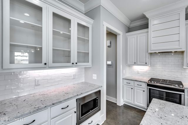 810 Emmas Way, Brandon, MS 39042