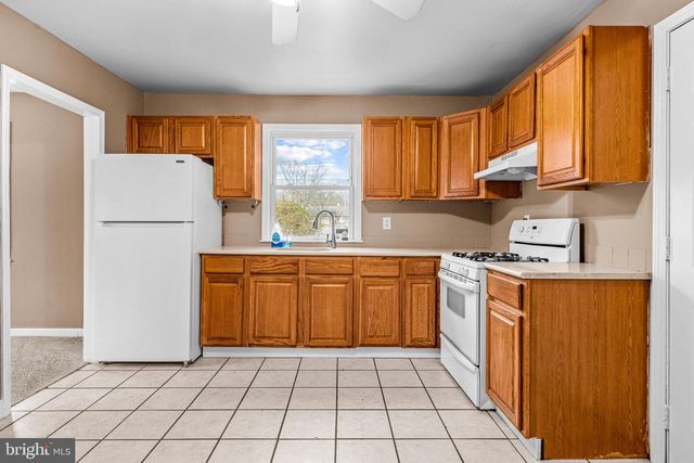 811 N NEW ST, Clayton, NJ 08312