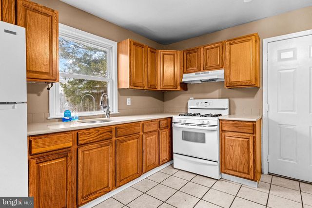 811 N NEW ST, Clayton, NJ 08312