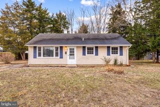 811 N NEW ST, Clayton, NJ 08312