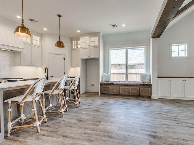 3701 Chapel Hill Row, Edmond, OK 73034