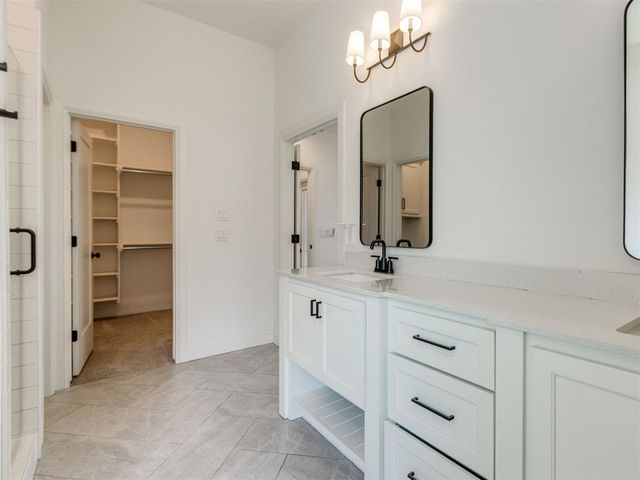 3701 Chapel Hill Row, Edmond, OK 73034