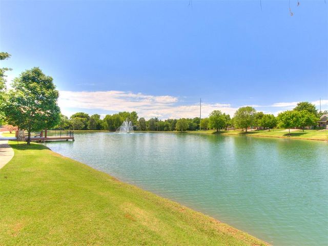 3701 Chapel Hill Row, Edmond, OK 73034