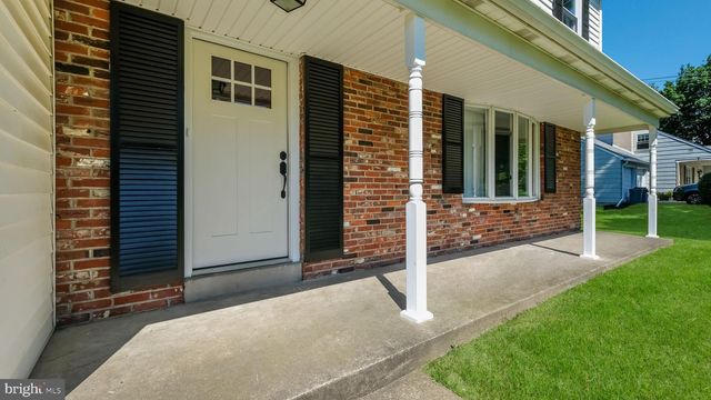 2548 DAMIAN DR, Hatboro, PA 19040
