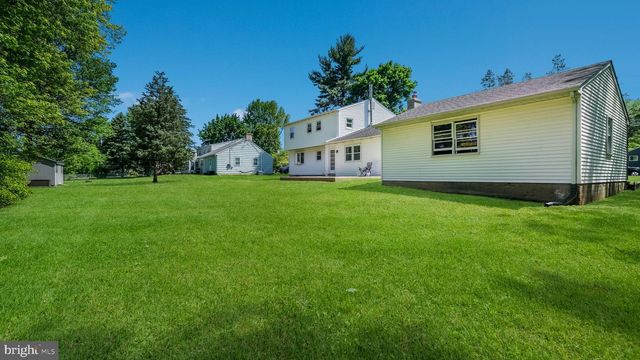 2548 DAMIAN DR, Hatboro, PA 19040
