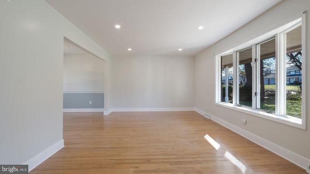 2548 DAMIAN DR, Hatboro, PA 19040