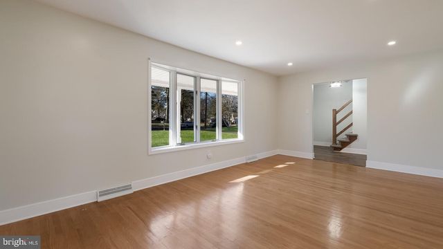 2548 DAMIAN DR, Hatboro, PA 19040