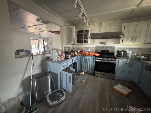 1805 N Hickory Place, Broken Arrow, OK 74012