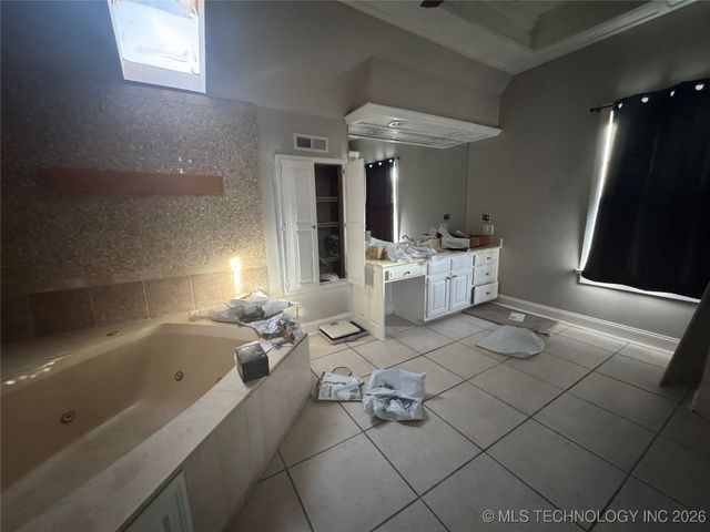 1805 N Hickory Place, Broken Arrow, OK 74012