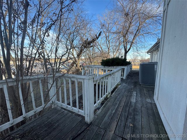 1805 N Hickory Place, Broken Arrow, OK 74012